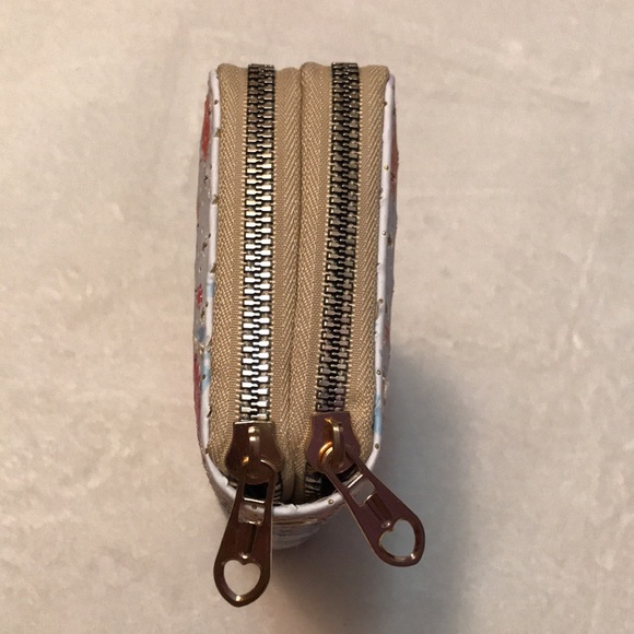 ELEPHANT WRISTLET WALLET - Picture 6 of 16